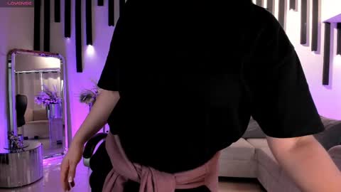 Jenna Olson  online show from 02.17.25