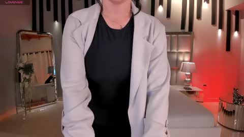Jenna Olson  online show from 05.06.26