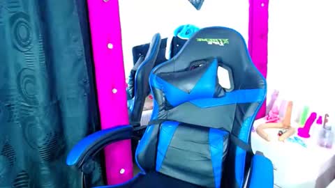 jenn online show from 02.03.26