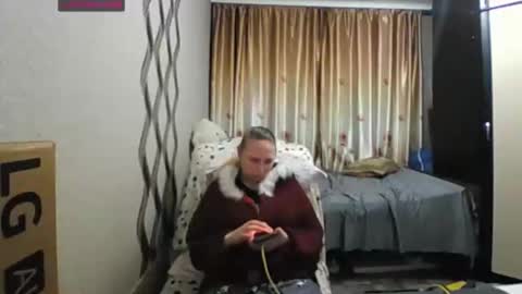 Snapshot of jennideep chatting on 11.24.25 JenniDeep online show from 11.24.25