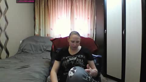 Snapshot of jennideep chatting on 02.25.26 JenniDeep online show from 02.25.26