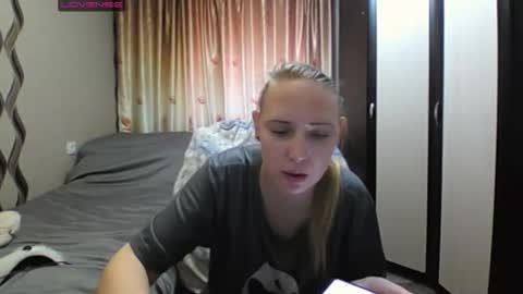 Snapshot of jennideep chatting on 03.21.26 JenniDeep online show from 03.21.26