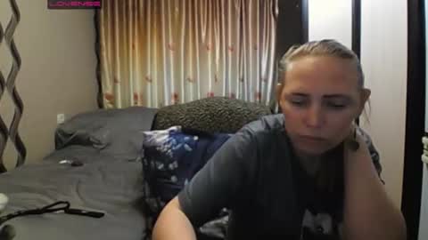 JenniDeep online show from 04.24.26