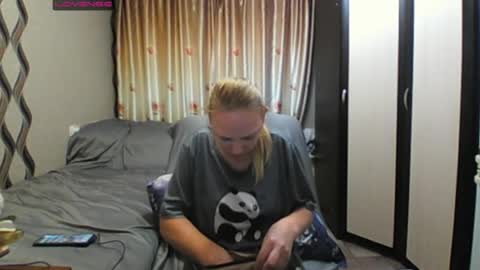 Snapshot of jennideep chatting on 06.24.26 JenniDeep online show from 06.24.26