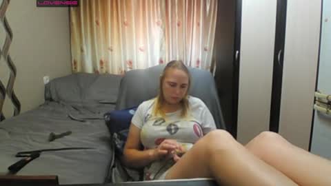 Snapshot of jennideep chatting on 07.14.26 JenniDeep online show from 07.14.26