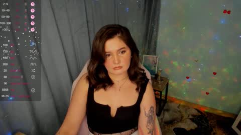 Snapshot of jennie_berry chatting on 02.11.26 Jennie online show from 02.11.26