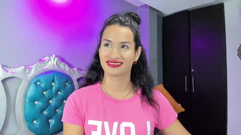 jennifer_t online show from 12.29.24
