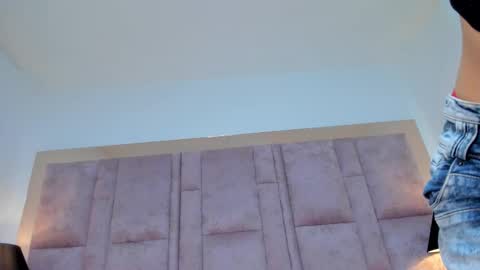 Snapshot of jenniferhillss chatting on 09.28.25 U can call me Angel online show from 09.28.25