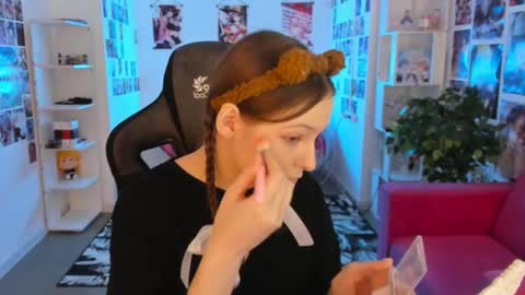 jenniferkiim online show from 02.21.26