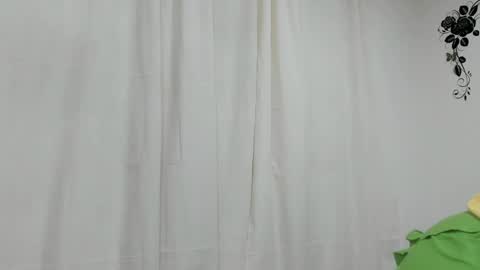 Snapshot of jenniferloveyou chatting on 12.02.24 jenniferloveyou online show from 12.02.24