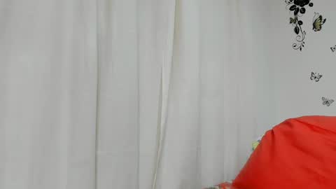 Snapshot of jenniferloveyou chatting on 12.28.24 jenniferloveyou online show from 12.28.24