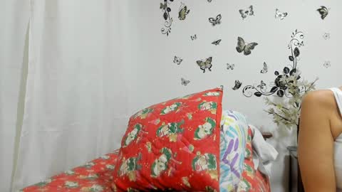 Snapshot of jenniferloveyou chatting on 01.03.25 jenniferloveyou online show from 01.03.25