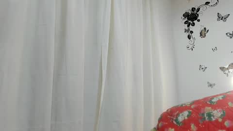 Snapshot of jenniferloveyou chatting on 01.18.25 jenniferloveyou online show from 01.18.25