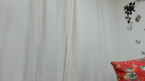 Snapshot of jenniferloveyou chatting on 01.22.25 jenniferloveyou online show from 01.22.25