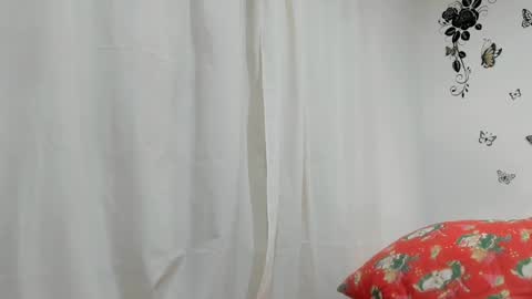 Snapshot of jenniferloveyou chatting on 01.25.25 jenniferloveyou online show from 01.25.25