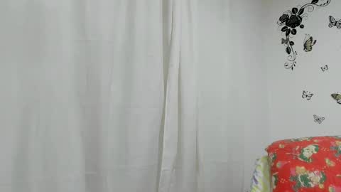 Snapshot of jenniferloveyou chatting on 02.11.25 jenniferloveyou online show from 02.11.25