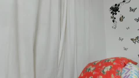 Snapshot of jenniferloveyou chatting on 02.23.25 jenniferloveyou online show from 02.23.25