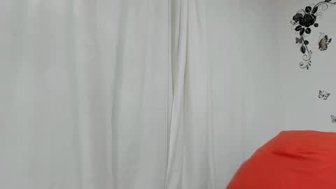 Snapshot of jenniferloveyou chatting on 02.23.25 jenniferloveyou online show from 02.23.25