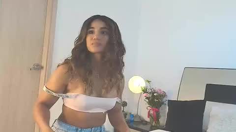 Snapshot of jennmullatta_ chatting on 02.17.26 Jenn online show from 02.17.26