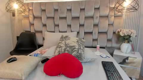 Snapshot of jennsexy_ chatting on 03.08.25 Jennsexy  online show from 03.08.25