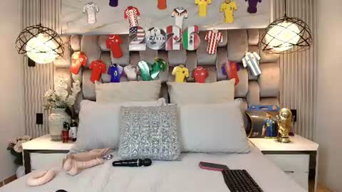 Snapshot of jennsexy_ chatting on 07.18.26 Jennsexy online show from 07.18.26