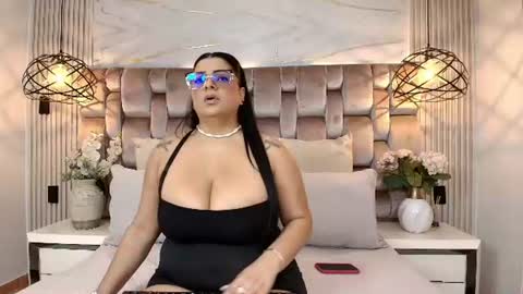 Snapshot of jennsexy_ chatting on 07.25.26 Jennsexy online show from 07.25.26