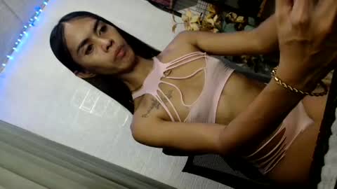 PRETTY JENNY online show from 08.03.26