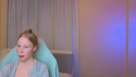 Snapshot of jenny_angelok chatting on 01.24.25 Next broadcast on December 05 subject to change online show from 01.24.25