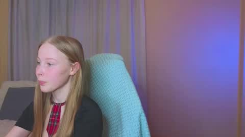 Snapshot of jenny_angelok chatting on 02.06.25 Next broadcast on December 05 subject to change online show from 02.06.25