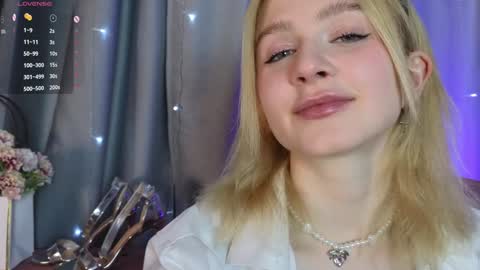 Snapshot of jenny_bunny_ chatting on 02.07.25 jenny_bunny_ online show from 02.07.25