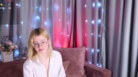 Snapshot of jenny_bunny_ chatting on 02.09.25 jenny_bunny_ online show from 02.09.25