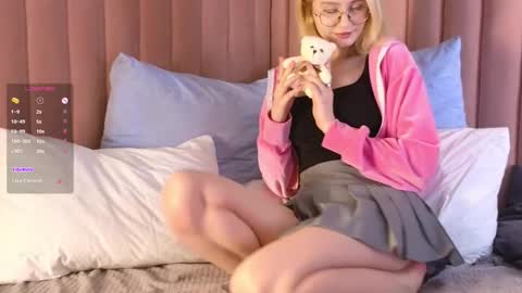 Snapshot of jenny_bunny_ chatting on 02.23.25 jenny_bunny_ online show from 02.23.25