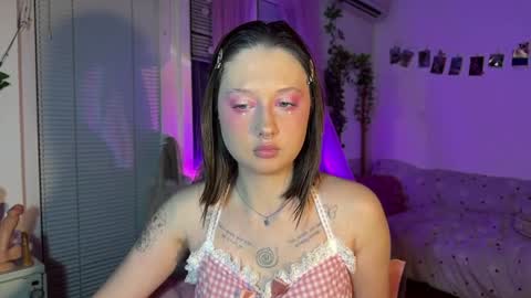 Jennifer Jenny Darling   online show from 04.24.26