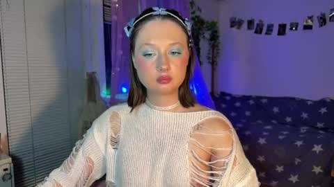 Jennifer Jenny Darling   online show from 04.30.26