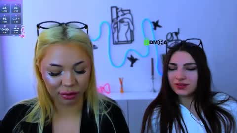 Snapshot of jenny_donne chatting on 03.13.26 jenny_donne online show from 03.13.26