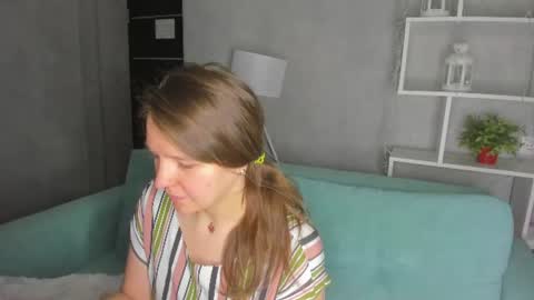 Snapshot of jenny_jimmy chatting on 06.18.26 Jenny online show from 06.18.26