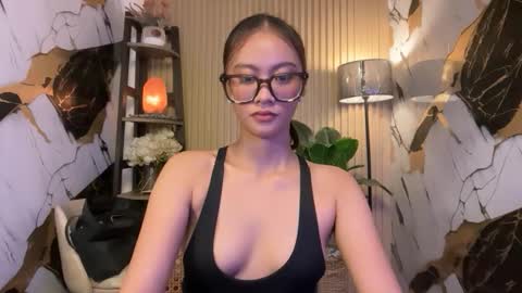 Snapshot of jenny_sweetgirlx chatting on 06.07.26 jenny_sweetgirlx online show from 06.07.26