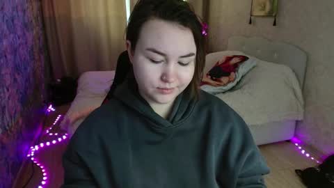 Snapshot of jennyattal chatting on 03.12.26 Jenny online show from 03.12.26