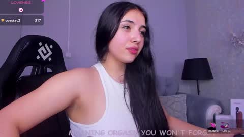 Snapshot of jennyferguson chatting on 02.03.25 Jenny Ferguson online show from 02.03.25