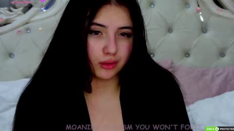 Snapshot of jennyferguson chatting on 02.21.25 Jenny Ferguson online show from 02.21.25