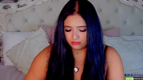 Snapshot of jennyferguson chatting on 12.05.25 Jenny Ferguson online show from 12.05.25