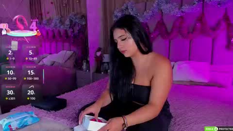 Snapshot of jennyferguson chatting on 12.19.25 Jenny Ferguson online show from 12.19.25