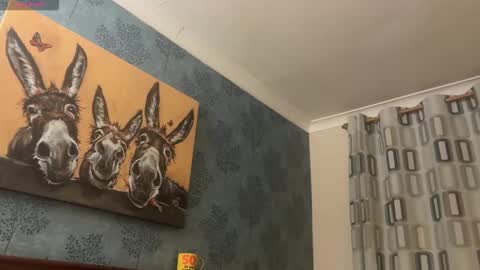 Snapshot of jennyhazel69 chatting on 10.27.25 JennyHazel online show from 10.27.25