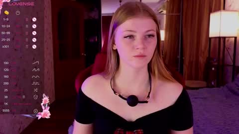 Snapshot of jennykiss11 chatting on 10.11.25 your dream online show from 10.11.25