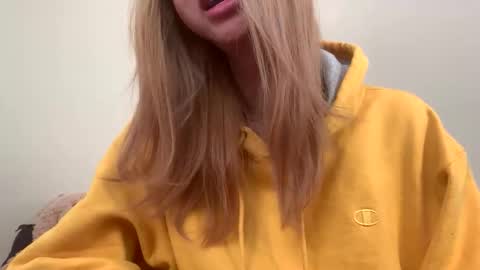 Snapshot of jennymylove69 chatting on 11.22.25 My LOLITA online show from 11.22.25