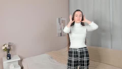 Kira online show from 10.20.25