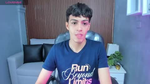 Snapshot of jeremias_1 chatting on 05.19.26 JEREMIAS online show from 05.19.26