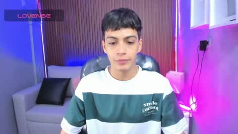 Snapshot of jeremias_1 chatting on 06.19.26 JEREMIAS online show from 06.19.26