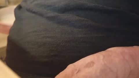 Snapshot of jeremie18cms chatting on 03.07.25 Machine Sperme online show from 03.07.25