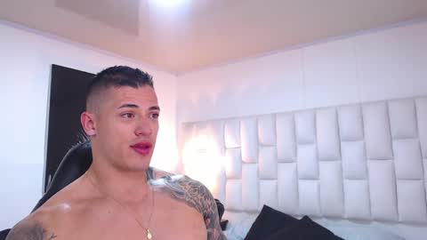 Snapshot of jeremy_lane chatting on 05.19.26 Jeremy lane online show from 05.19.26